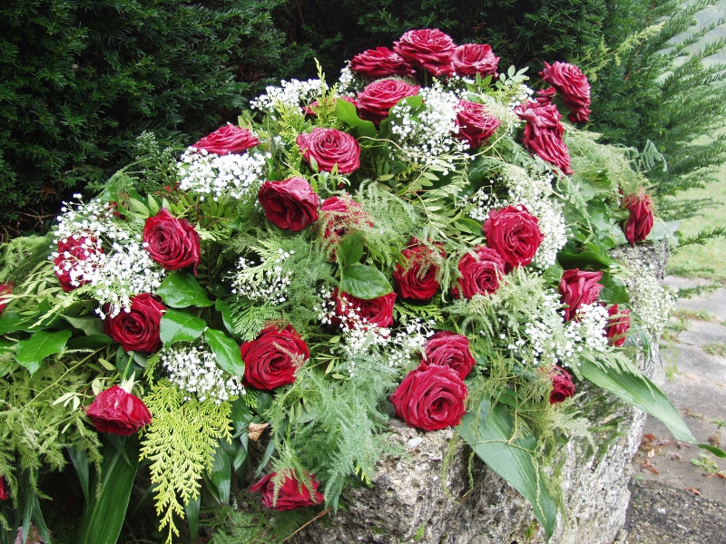 funeraire-LA CRAU-min_roses-61203